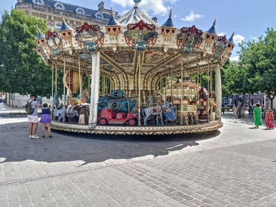 Appartement Au Coeur De Troyes Exterior foto